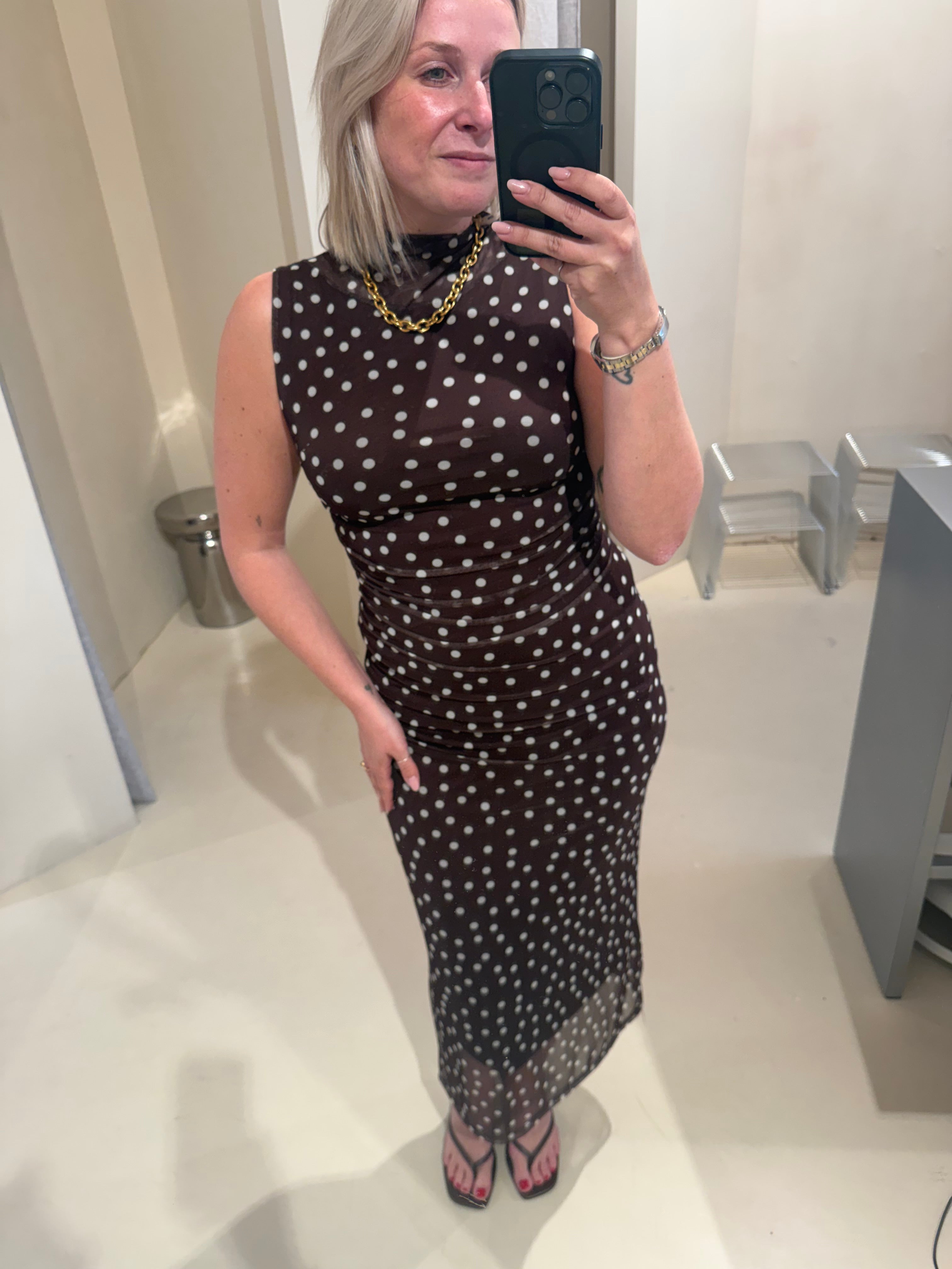 Kleed polka geel