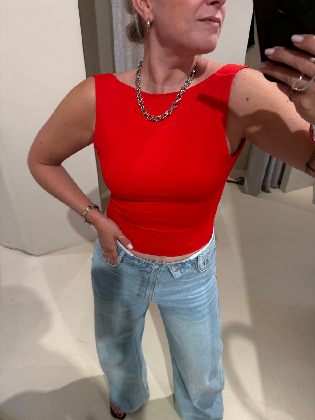 Top justine rood