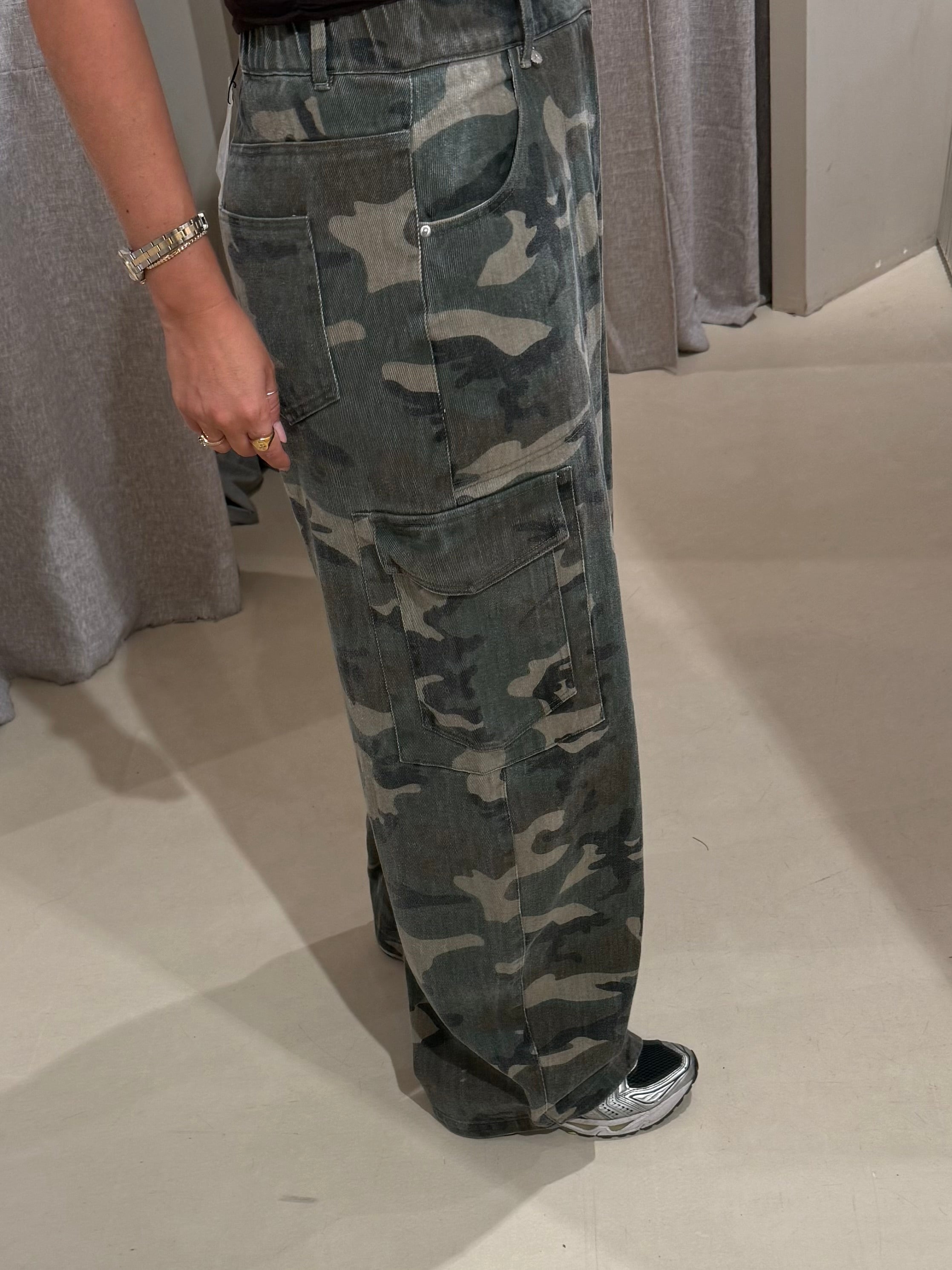 Broek Army