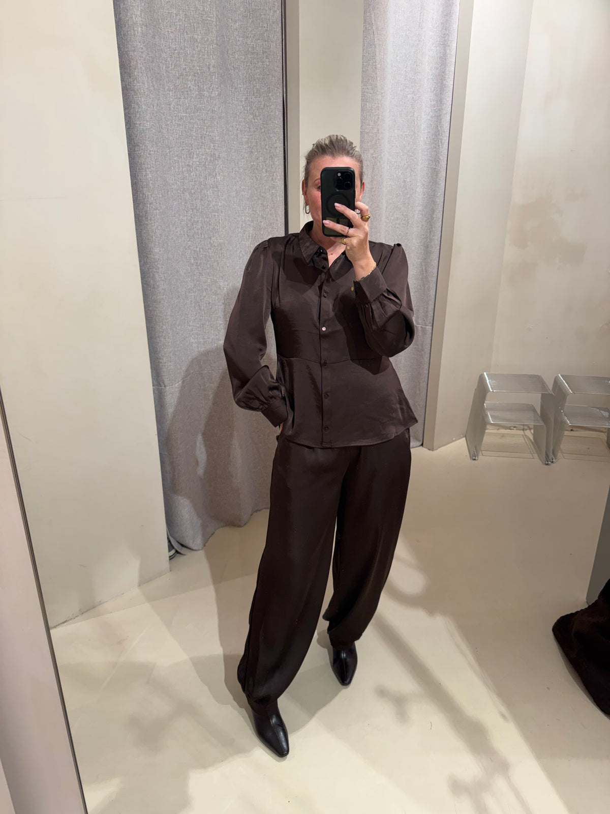 Broek Isa